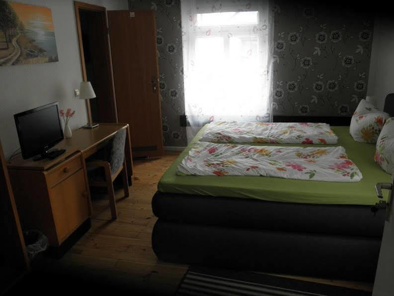 Pension Holzgarten Regensburg Eksteriør bilde